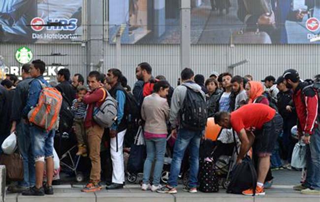 آلمان ميخواهد اخراج مهاجران قبول نشده را دو برابر افزايش دهد